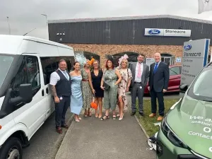 8-seater minibus hire in Hull for airport transfers and group travel
